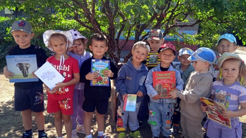 Громкие чтения «Больше всех на свете он – очень-очень добрый слон»