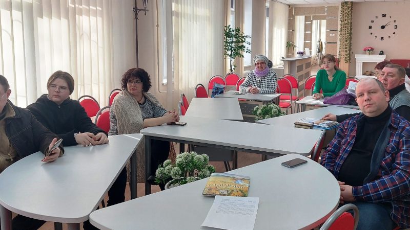 Встреча в клубе «Мелодия слова»