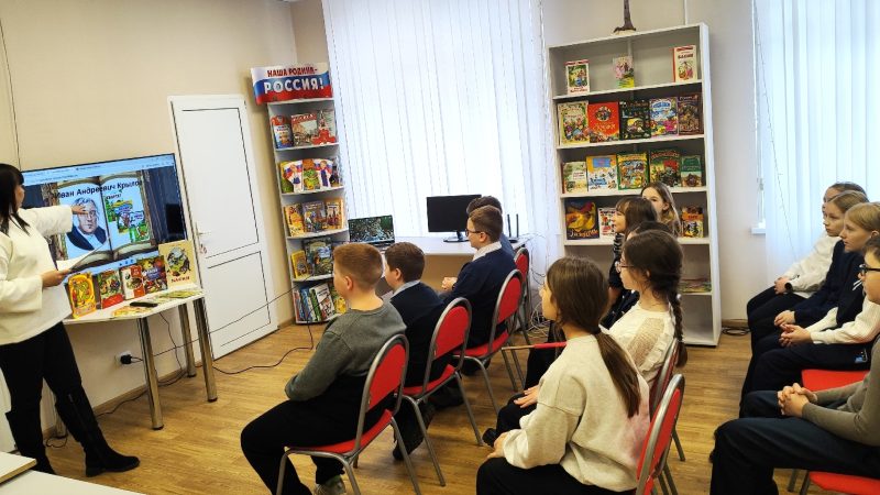 Познавательная игра «Ларец с баснями»