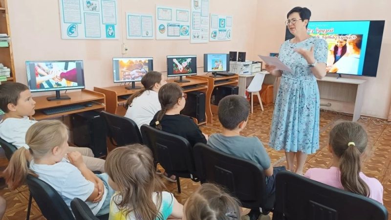 Библиомикс «Без друзей меня чуть-чуть…»