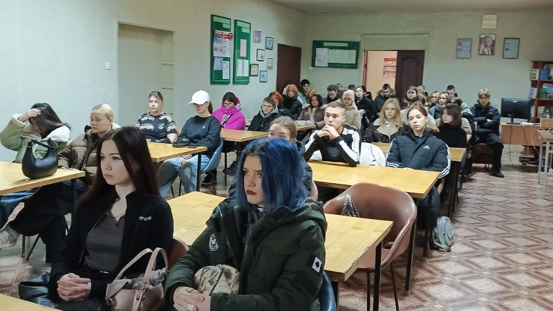 Патриотический час «Гордимся славою Героев»