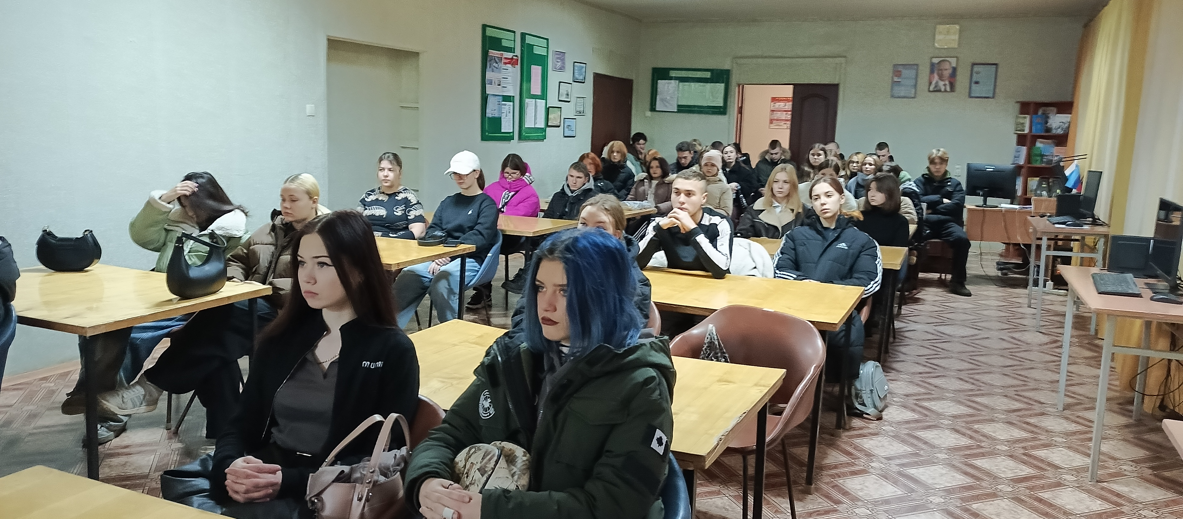 Патриотический час «Гордимся славою Героев»