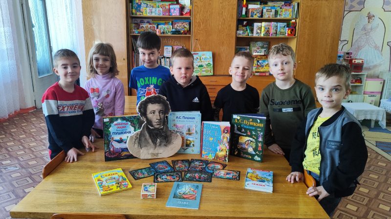 Литературный час «Вдохновенно Пушкина читая…»