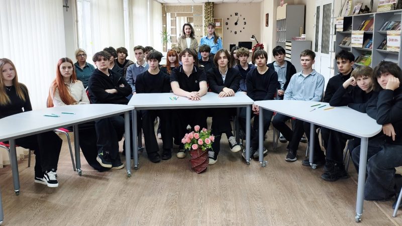 Час духовности «Звенят колокола легко и чисто, и благодать на нас сошла с небес»