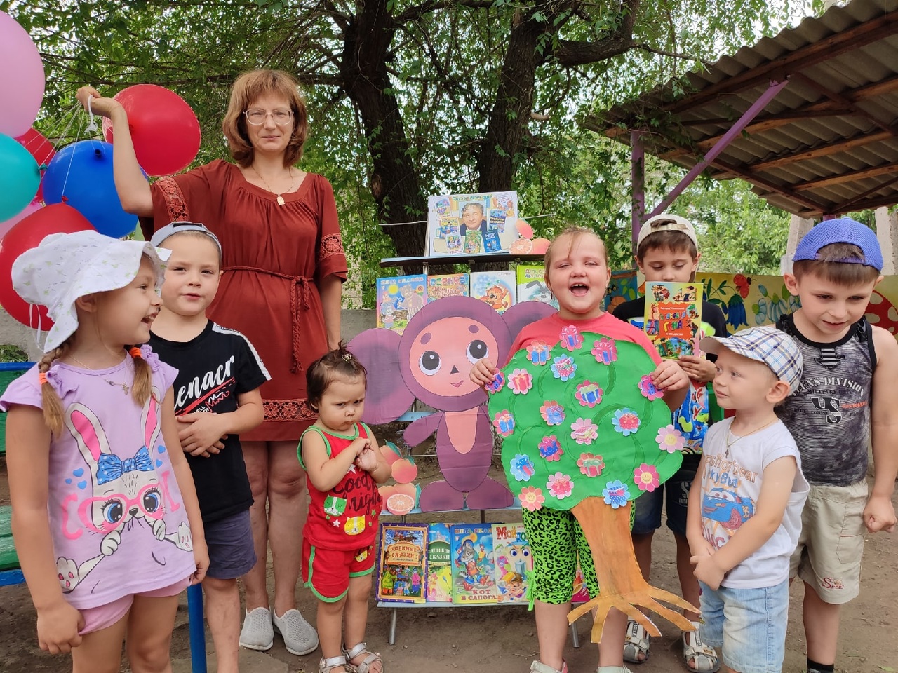 Литературный праздник «Чебурашка встречает друзей»