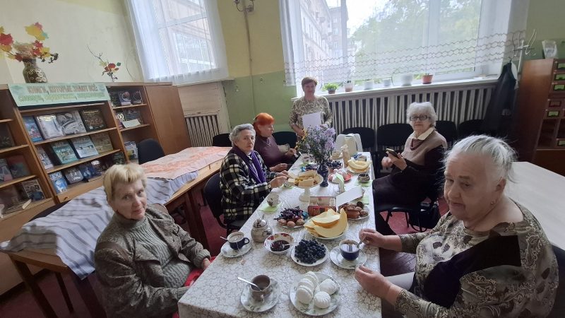 Час общения «Золотая осень жизни»