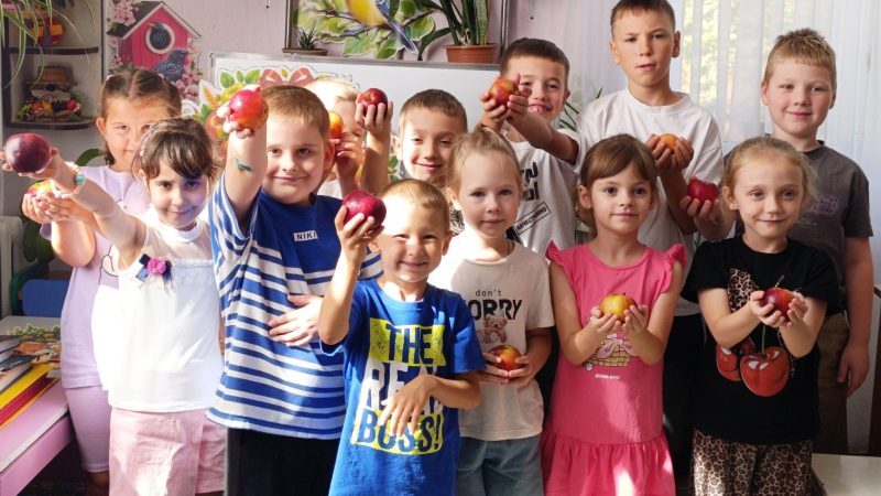 Час духовных традиций «Яблочный Спас всем яблок припас»