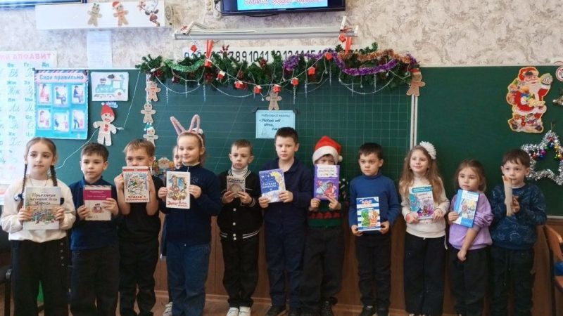 Новогодний ералаш «Новый год – свечи, ёлки, хоровод»