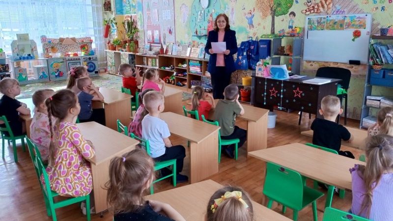 Литературно-игровой час «Сказки народов России»